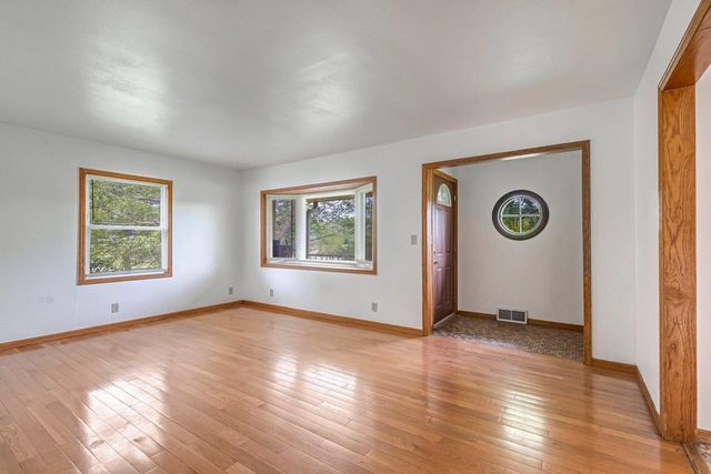 9335 W County Line ROAD #9325, Milwaukee, WI 53224