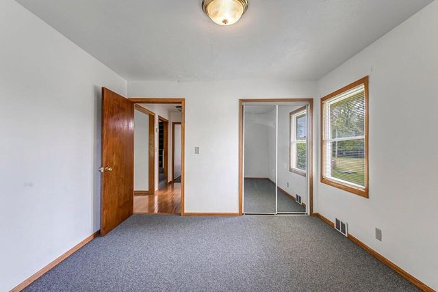 9335 W County Line ROAD #9325, Milwaukee, WI 53224