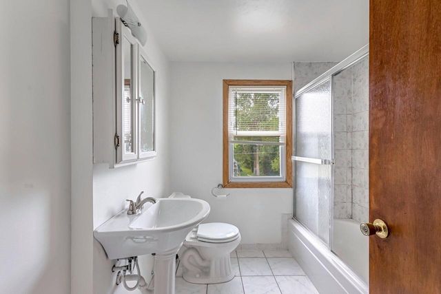 9335 W County Line ROAD #9325, Milwaukee, WI 53224