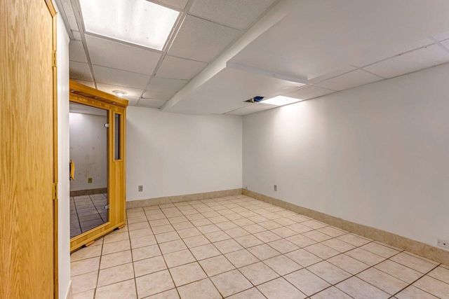 9335 W County Line ROAD #9325, Milwaukee, WI 53224