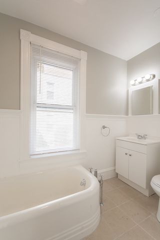 709 Second St, Fall River, MA 02721