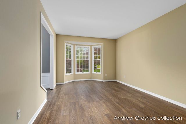 7326 Royal Ridge Se, Gaines Twp, MI 49316