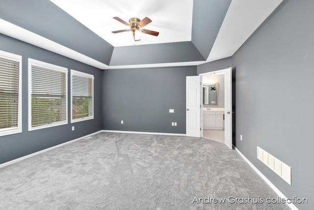 7326 Royal Ridge Se, Gaines Twp, MI 49316
