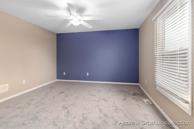 7326 Royal Ridge Se, Gaines Twp, MI 49316