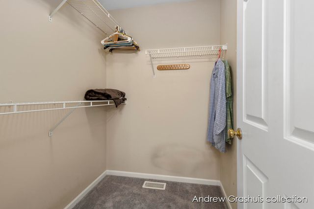 7326 Royal Ridge Se, Gaines Twp, MI 49316