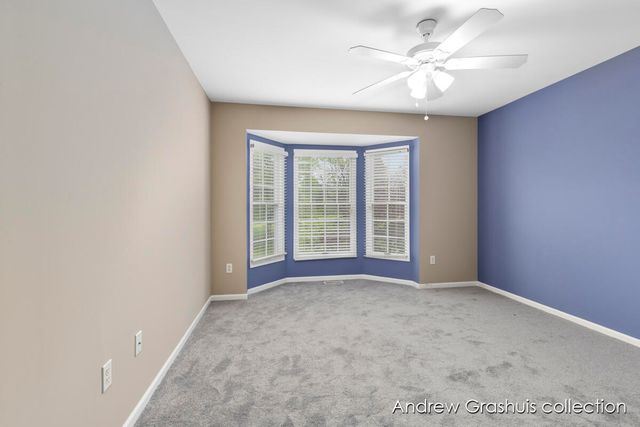 7326 Royal Ridge Se, Gaines Twp, MI 49316