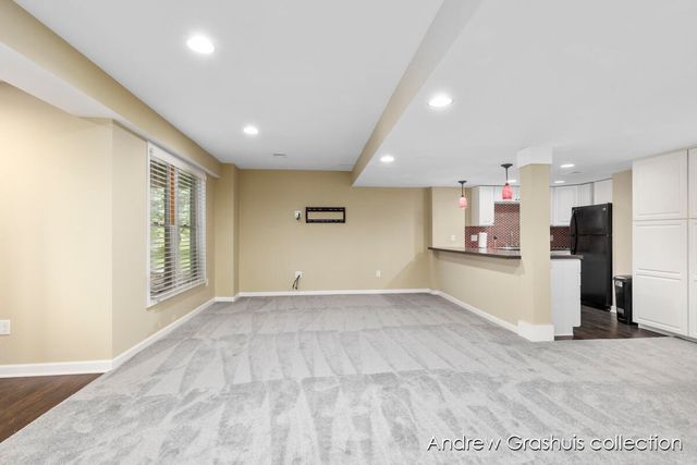 7326 Royal Ridge Se, Gaines Twp, MI 49316