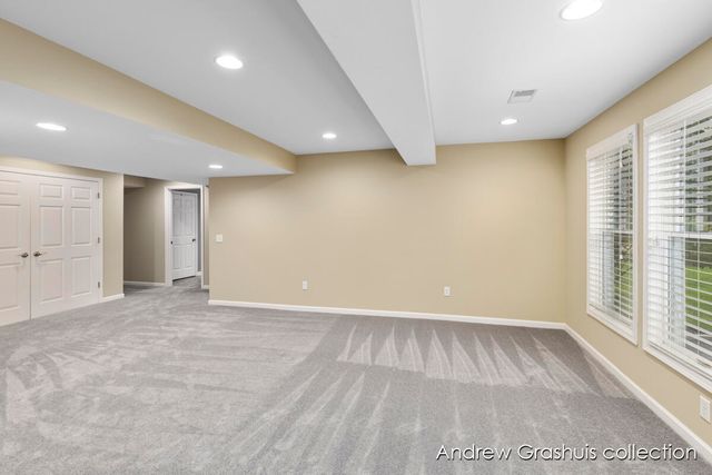 7326 Royal Ridge Se, Gaines Twp, MI 49316