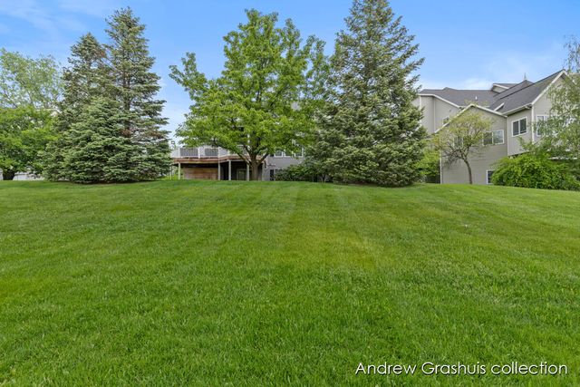 7326 Royal Ridge Se, Gaines Twp, MI 49316