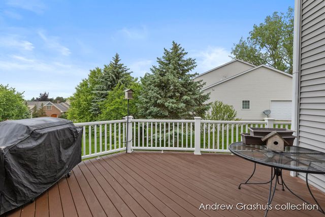 7326 Royal Ridge Se, Gaines Twp, MI 49316