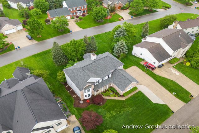 7326 Royal Ridge Se, Gaines Twp, MI 49316