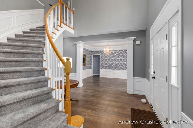 7326 Royal Ridge Se, Gaines Twp, MI 49316