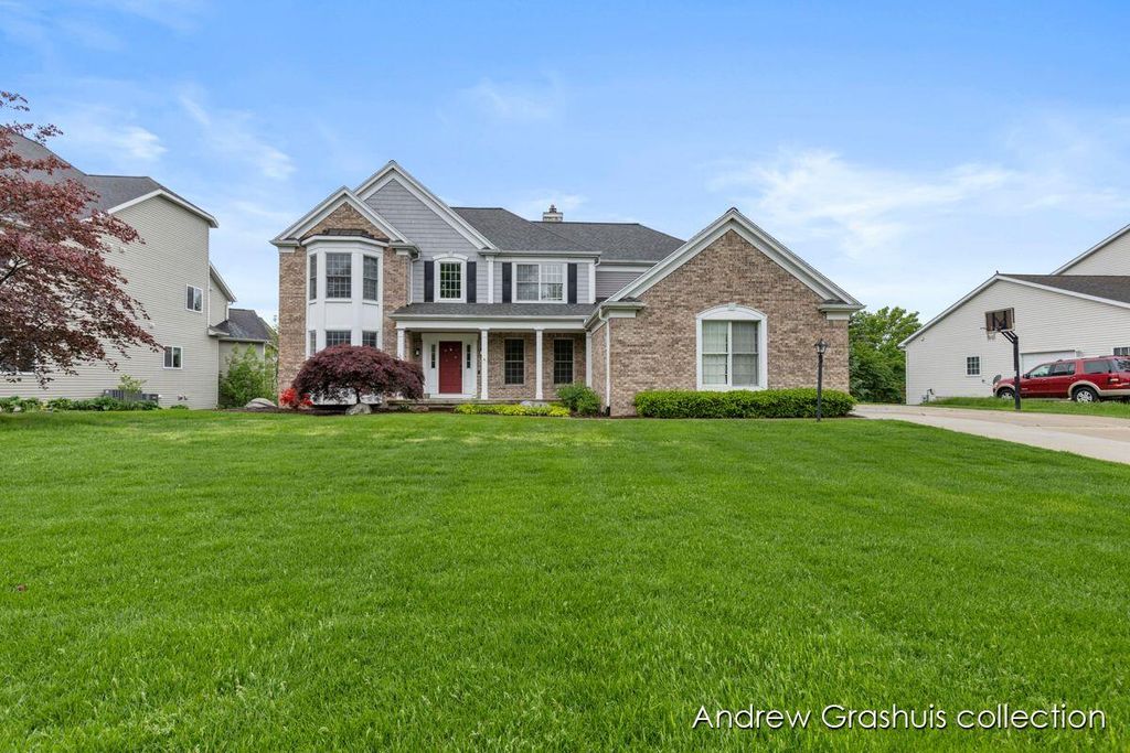 7326 Royal Ridge Se, Gaines Twp, MI 49316