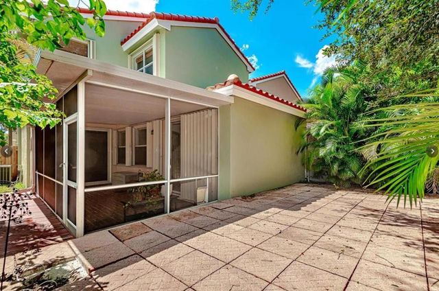 4025 Tree Tops Road, Cooper City, FL 33026