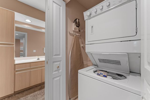 351 S Wildwood Drive 8-4, Branson, MO 65616