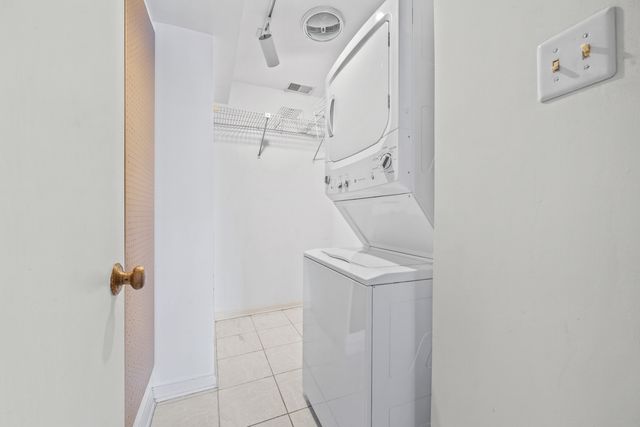 1125 Lake Cook Road 405, Northbrook, IL 60062