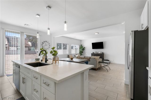 3915 Wesvan Court, Las Vegas, NV 89121