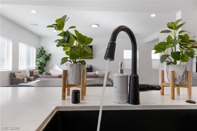 3915 Wesvan Court, Las Vegas, NV 89121