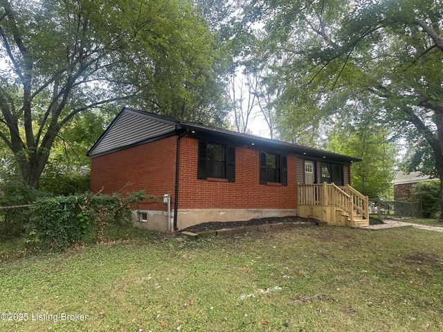 2407 Kings Cross Ct, Louisville, KY 40272
