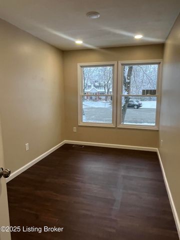 2407 Kings Cross Ct, Louisville, KY 40272