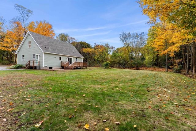 21 Hammond Street, Rowley, MA 01969