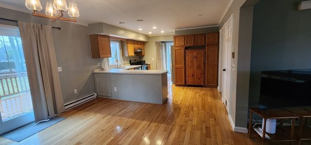 21 Hammond Street, Rowley, MA 01969