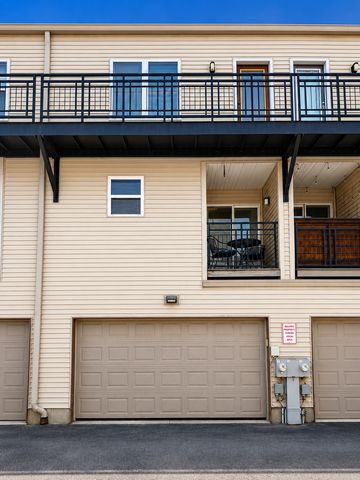 4851 N Pulaski Road, Chicago, IL 60630