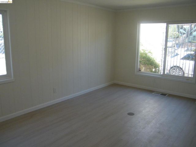 2275 Washington Ave, San Leandro, CA 94577