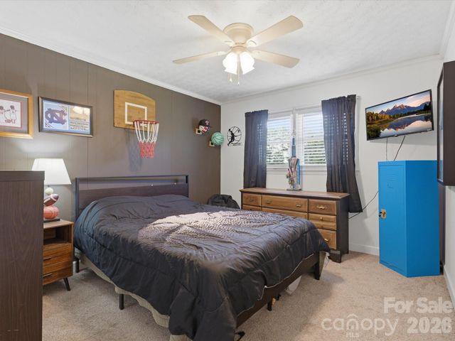 117 Club View Drive, Cherryville, NC 28021