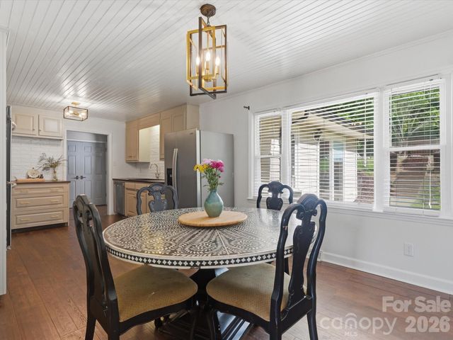 117 Club View Drive, Cherryville, NC 28021