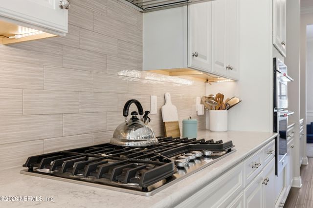 463 FRESHWATER Drive, St. Johns, FL 32259