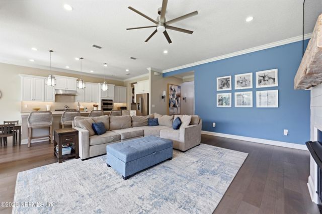 463 FRESHWATER Drive, St. Johns, FL 32259