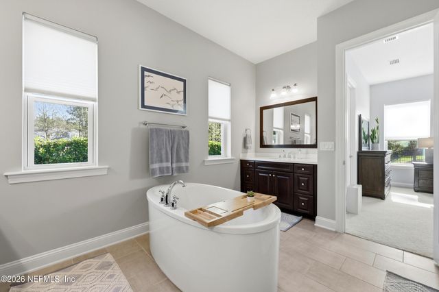 463 FRESHWATER Drive, St. Johns, FL 32259