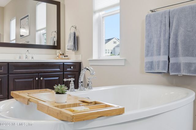 463 FRESHWATER Drive, St. Johns, FL 32259