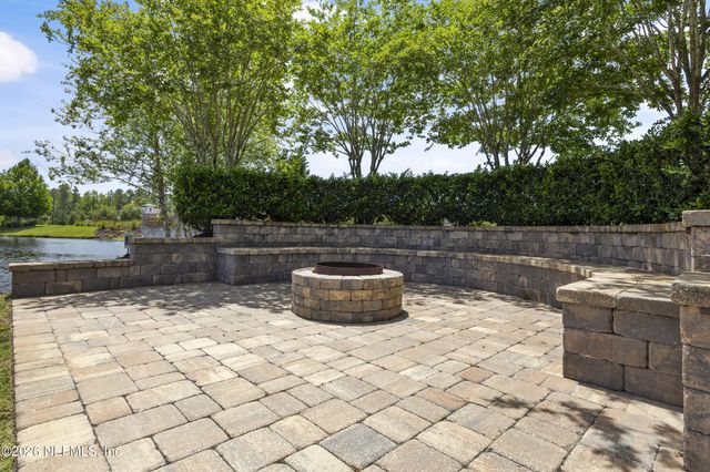 463 FRESHWATER Drive, St. Johns, FL 32259