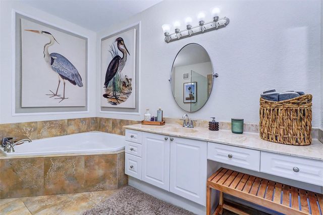 2730 VIA TIVOLI 334B, Clearwater, FL 33764