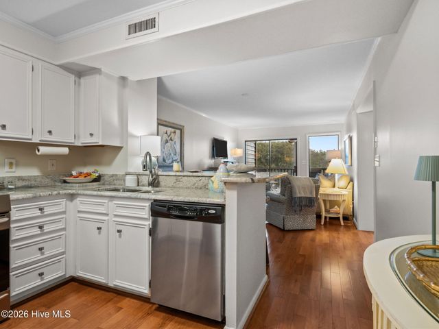 2308 W Ft Macon Road 204 H, Atlantic Beach, NC 28512