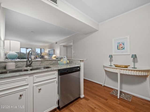 2308 W Ft Macon Road 204 H, Atlantic Beach, NC 28512