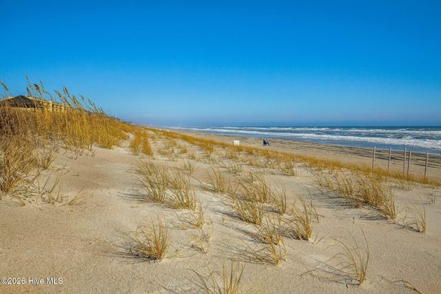 2308 W Ft Macon Road 204 H, Atlantic Beach, NC 28512