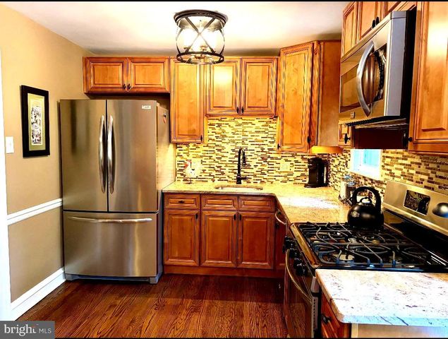 552 CUSTIS RD, Glenside, PA 19038