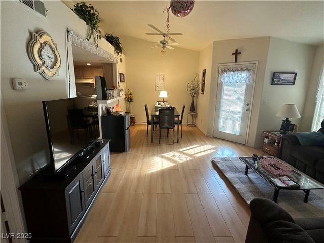 1830 North Pecos Road 230, Las Vegas, NV 89115