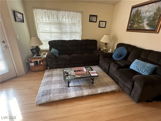 1830 North Pecos Road 230, Las Vegas, NV 89115