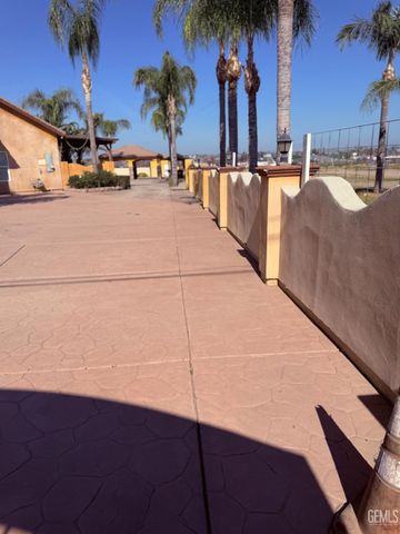 6328 Sugarloaf Lane, Bakersfield, CA 93307