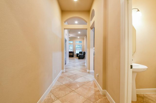 17118 Saddle Mountain Lane, Humble, TX 77346
