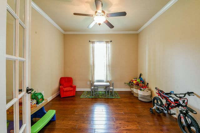 17118 Saddle Mountain Lane, Humble, TX 77346