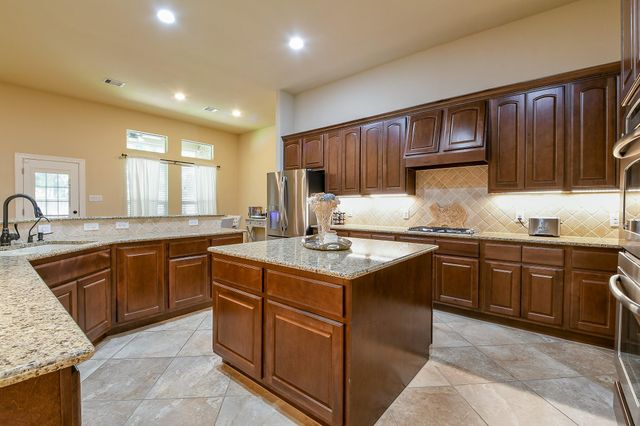 17118 Saddle Mountain Lane, Humble, TX 77346