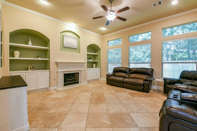17118 Saddle Mountain Lane, Humble, TX 77346
