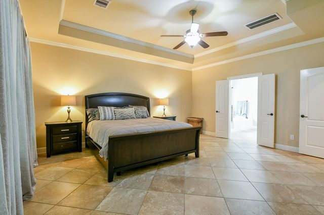 17118 Saddle Mountain Lane, Humble, TX 77346