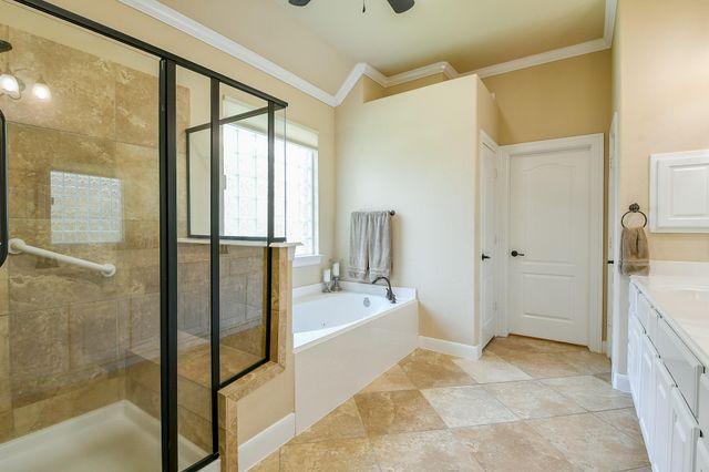 17118 Saddle Mountain Lane, Humble, TX 77346