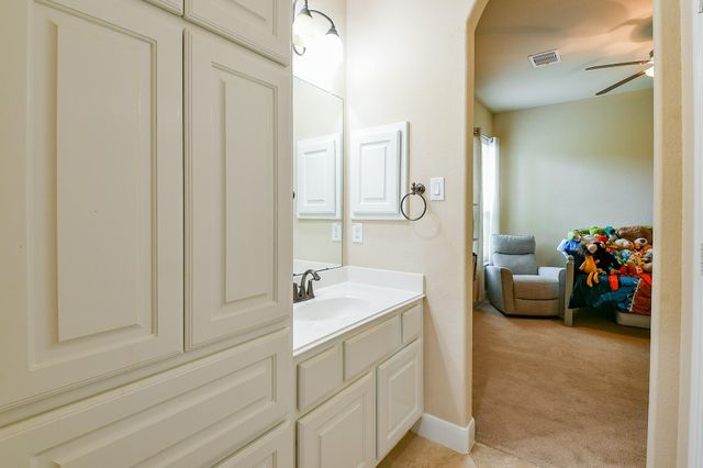 17118 Saddle Mountain Lane, Humble, TX 77346